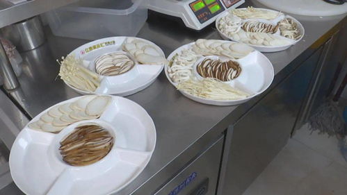 我縣餐飲行業(yè)積極推行“光盤行動”，杜絕“舌尖上的浪費(fèi)”